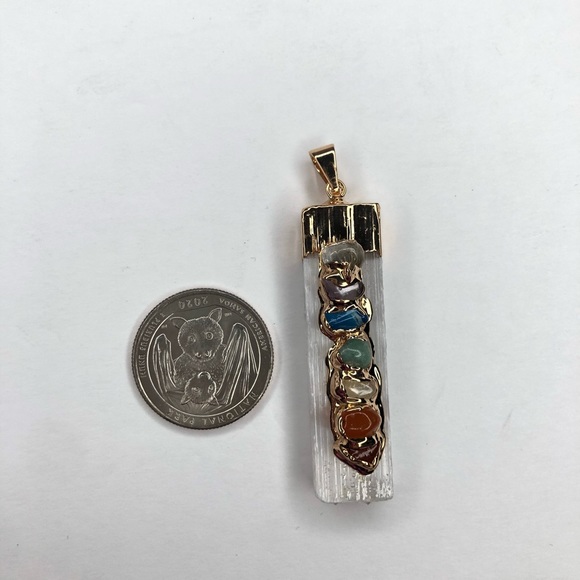 ❎SOLD Selenite Gemstone 7 Chakras Pendant Necklace - Picture 6 of 9